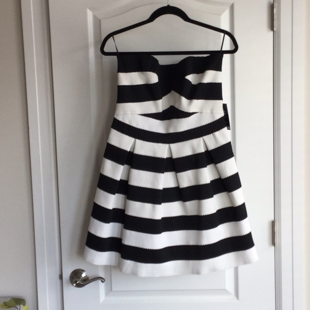 Black and White Strapless Dress